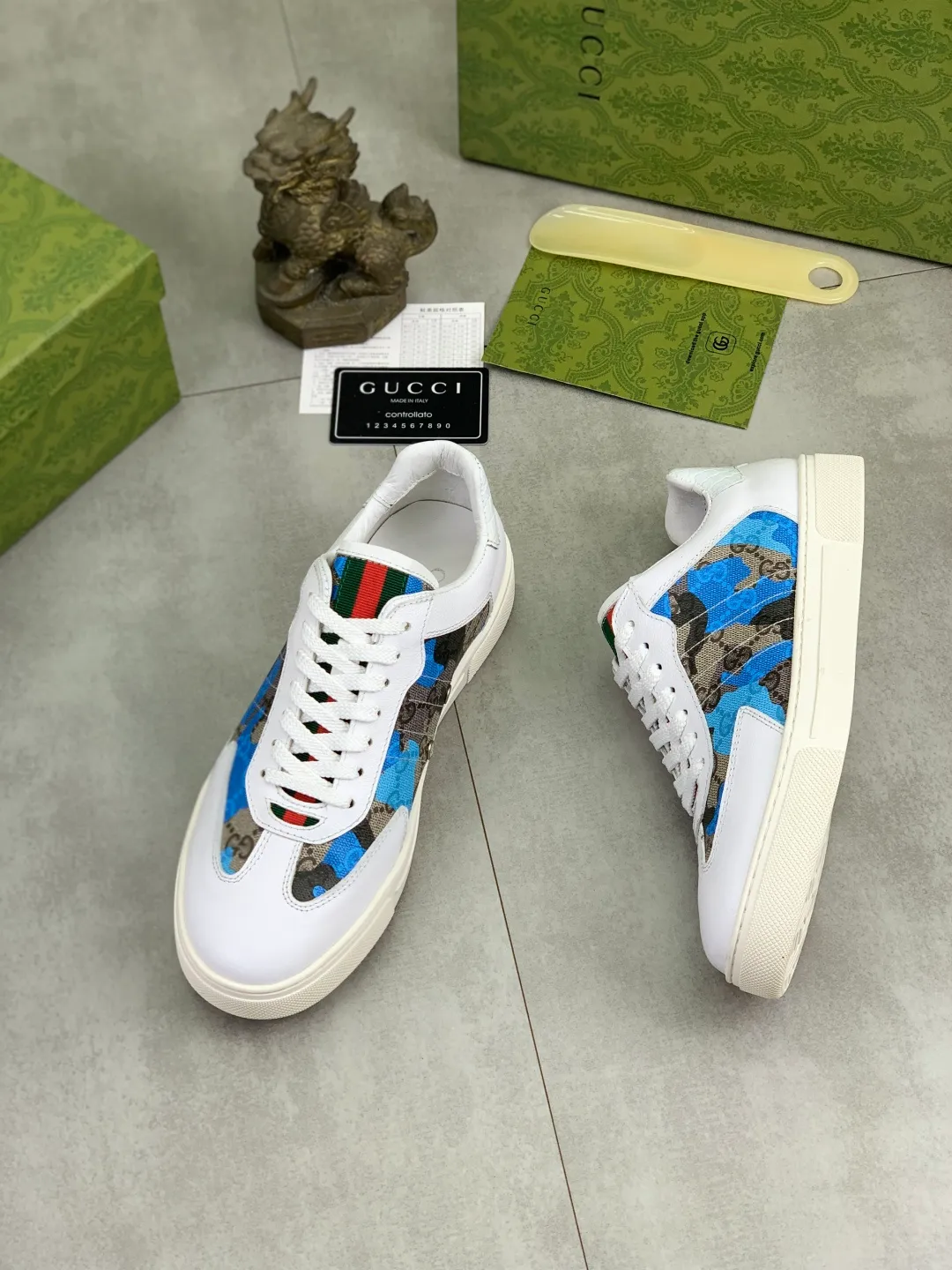 Men's shoes P400 💰[New style] 🆘 The latest model from Gucci's official website🎁Classic casual and fashionable men's shoes👟Hot style💥The style is simple and elegant, exclusive for trendy men. Unique official website latest brand elements👑Gucci original decoration, fashionable and generous, the fabric is made of original soft calfskin➕Comfortable soft sheepskin lining ✅The official website specifies wear-resistant rubber outsole_full of elasticity, classic model taken in real life🎬Color: 2️⃣colors available😍Number: 38-44